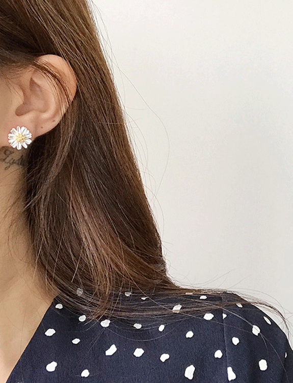 (92.5 silver) daisy earring